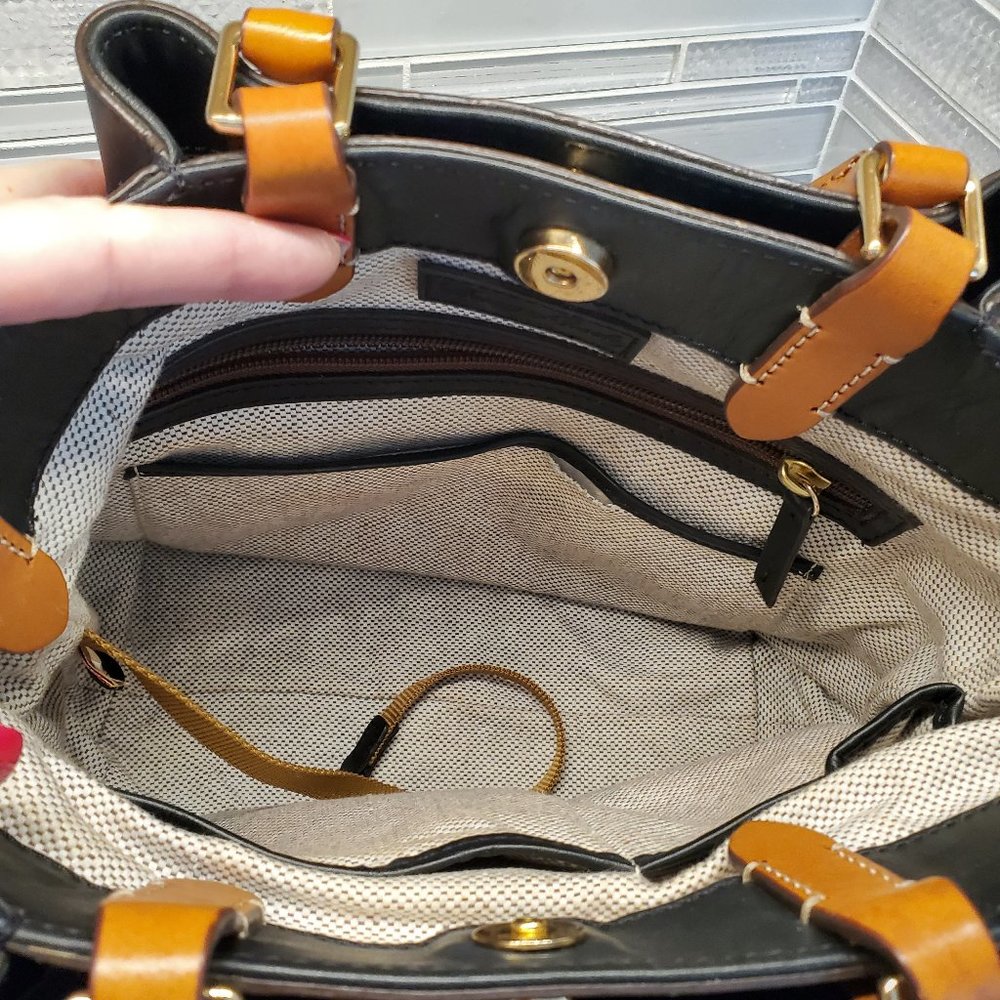 Dooney and Bourke City Barlow Black NWOT Small Perfect Condition - Picture 6 of 10